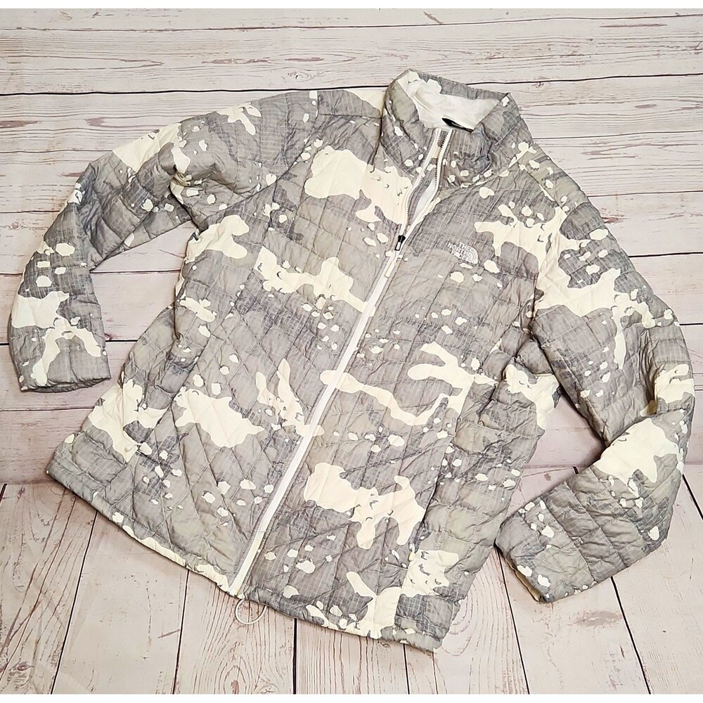The North Face ThermoBall Women’s 2XL Gray/White Camo Quilted Full Zip